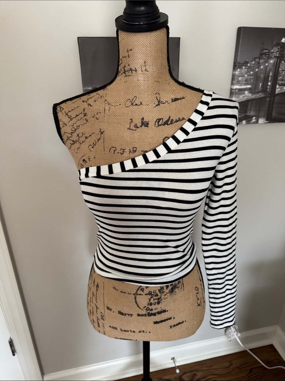 Striped One-Shoulder Long Sleeve Top - Black & White